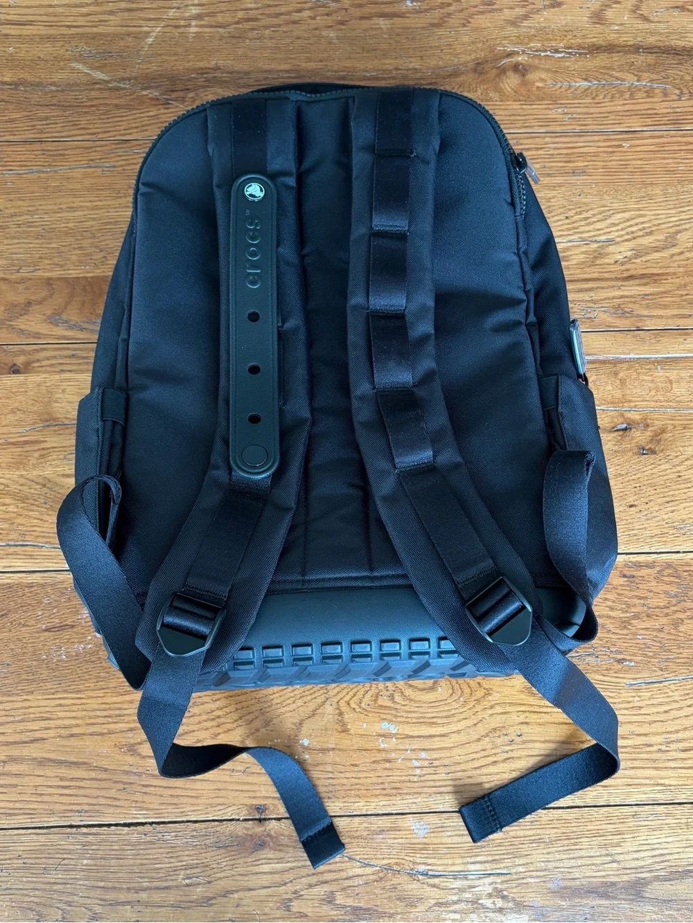 NWOT Classic Crocs Backpack Black Holds 29 Jibbitz